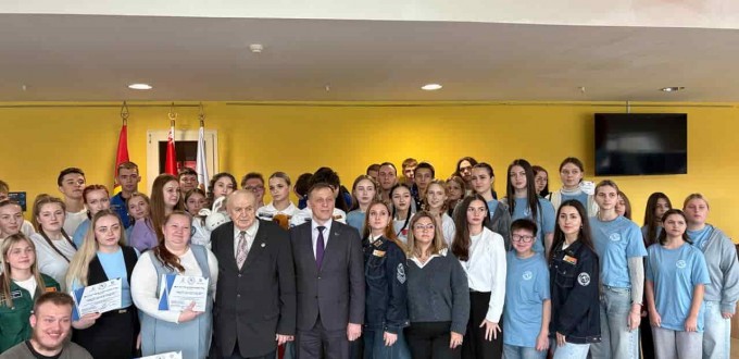 photo_5240156475798261555_y-min