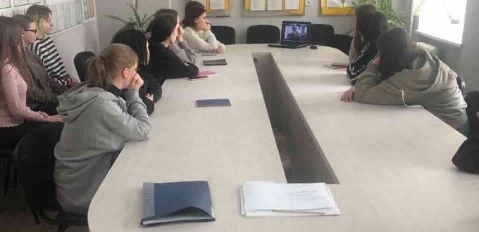 photo_5242714094463293687_y