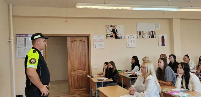 photo_5321310290874332840_y-min