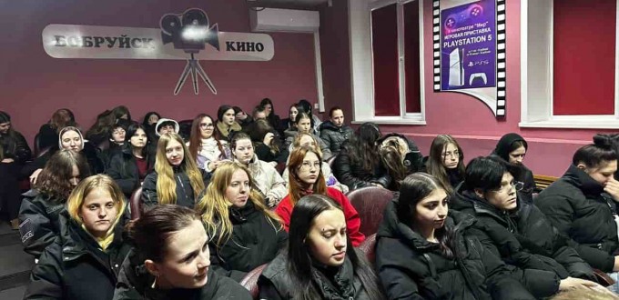 photo_5321344706451018678_y