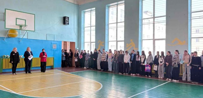 photo_5325759516219479307_y