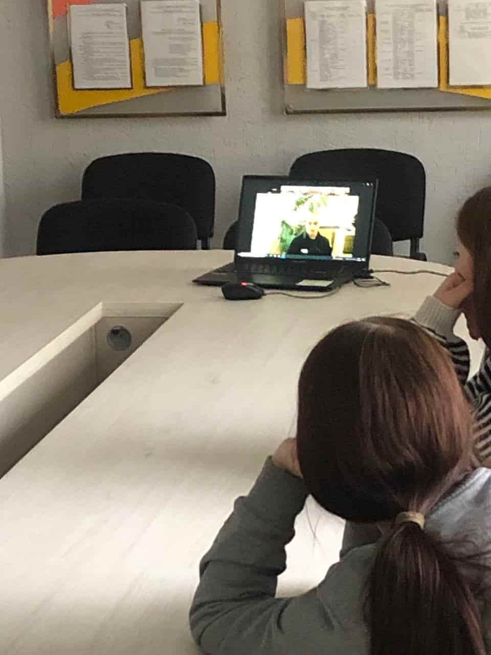 photo_5343560596588269318_y-min