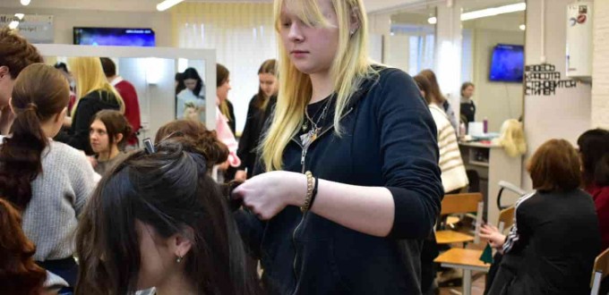 photo_5348456958089956274_y-min