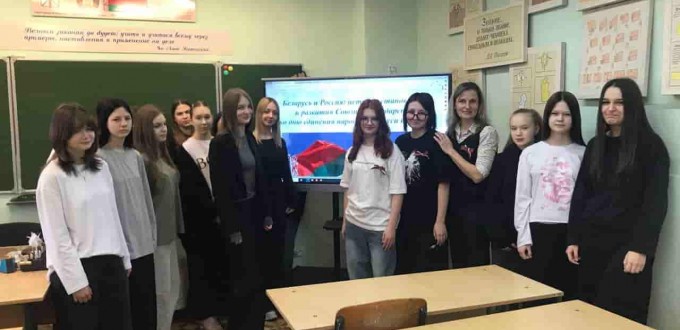 photo_5364040989225456547_y