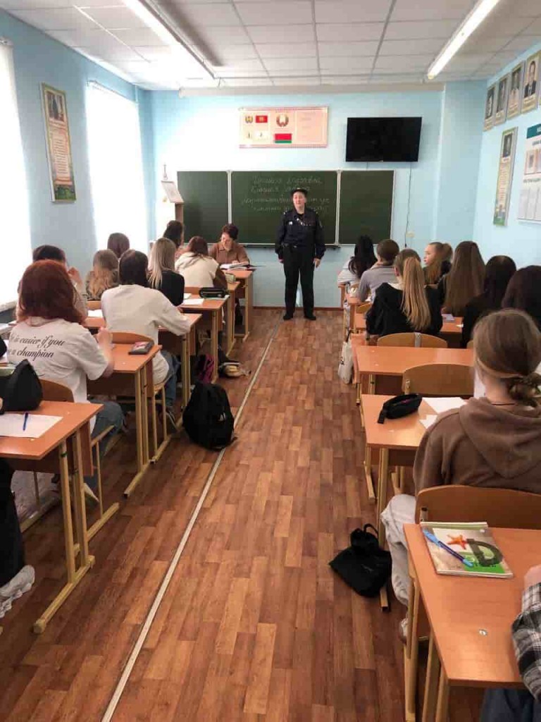 photo_5364040989225456585_y