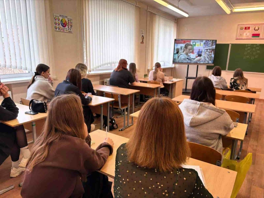 photo_5404663451335988489_w