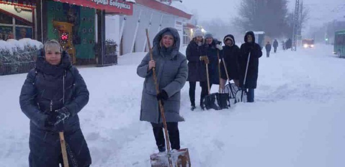 photo_5406769643168402657_y