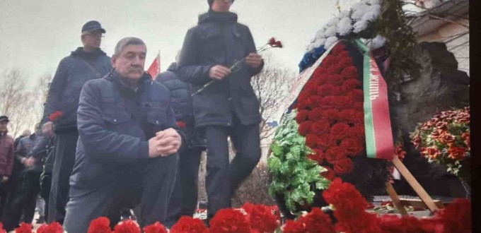 photo_5431831219722196933_y