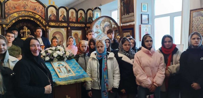 photo_5447248026302281538_y-min